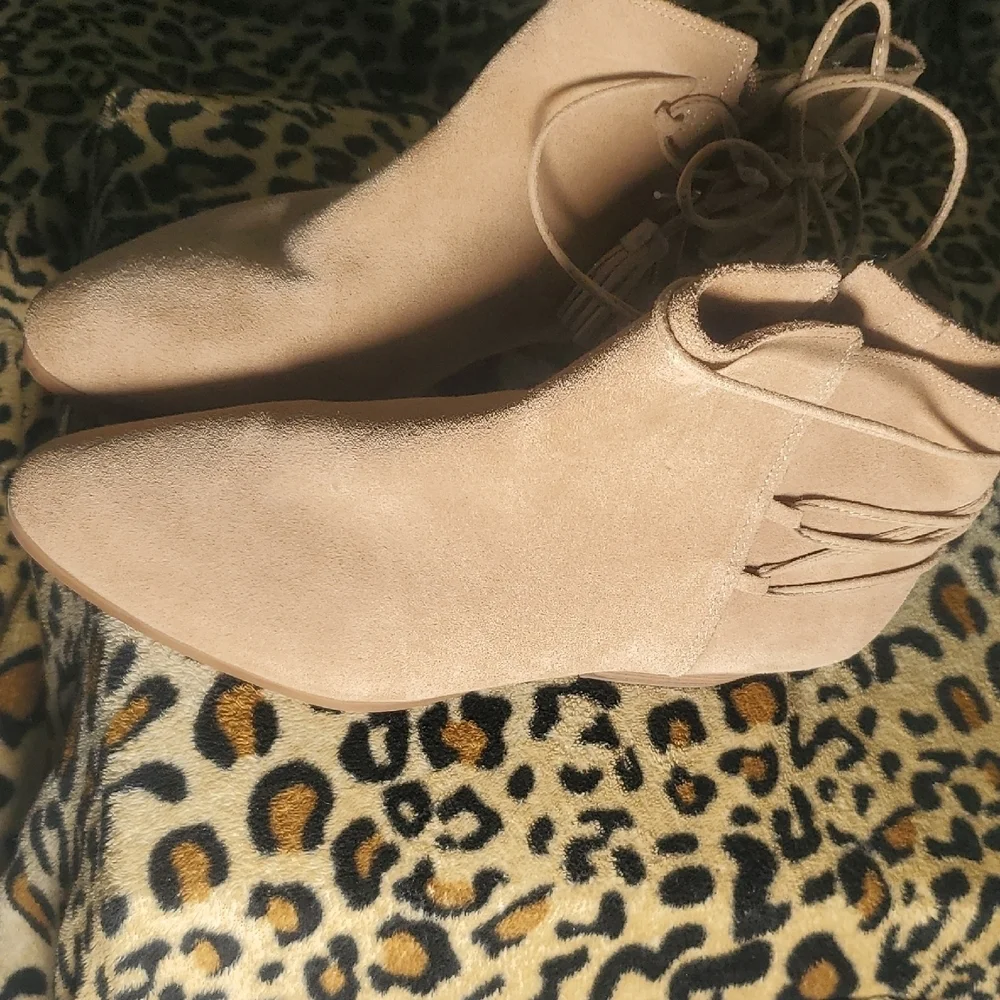 Vince Camuto new vince